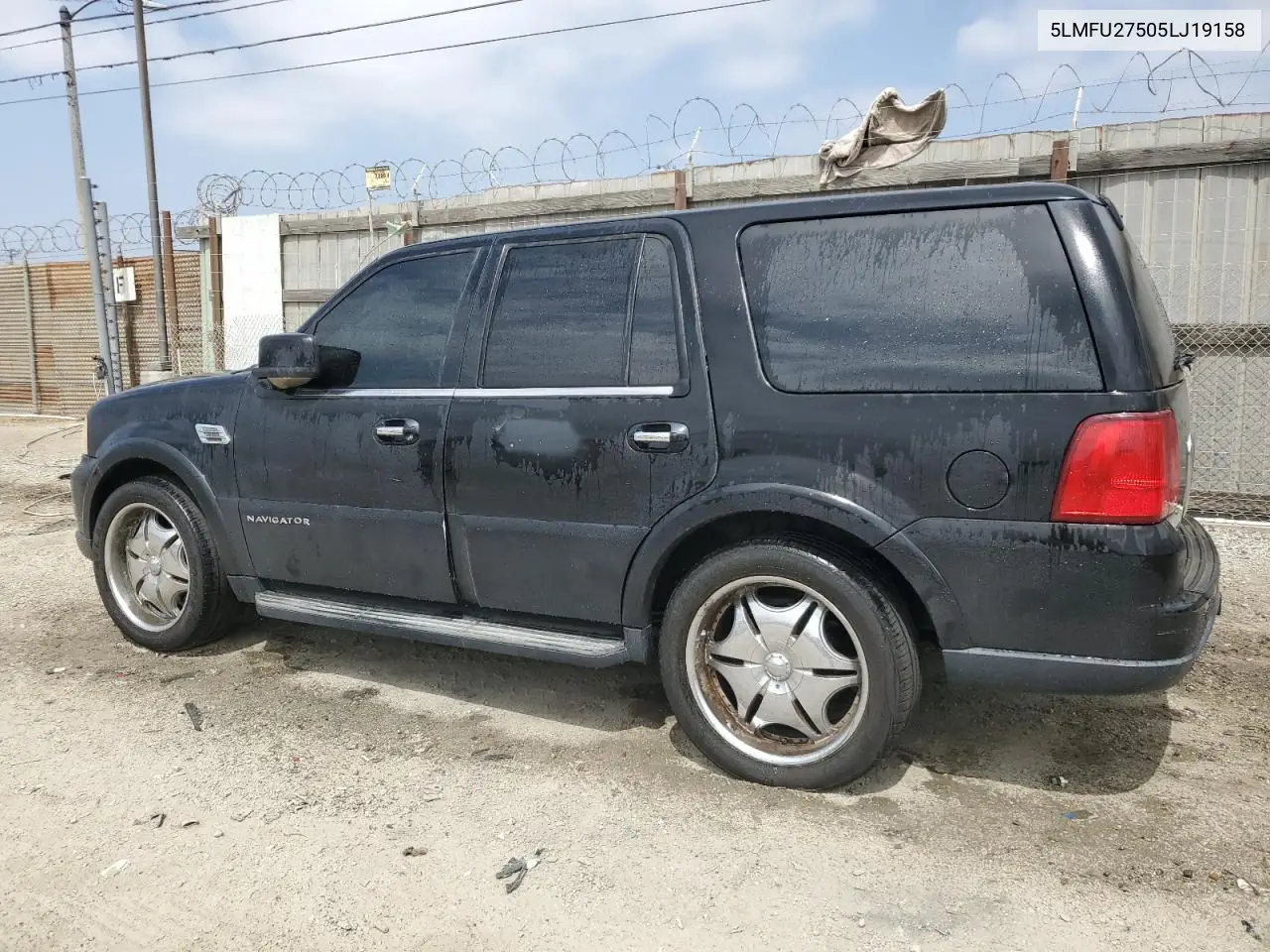 2005 Lincoln Navigator VIN: 5LMFU27505LJ19158 Lot: 55666705