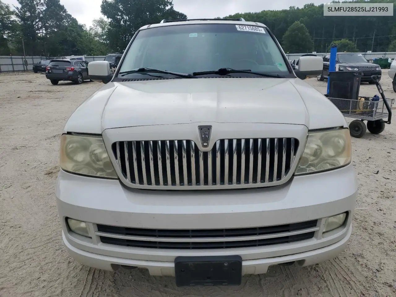 2005 Lincoln Navigator VIN: 5LMFU28525LJ21993 Lot: 62715685