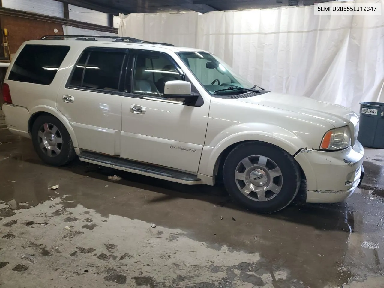 2005 Lincoln Navigator VIN: 5LMFU28555LJ19347 Lot: 67631534