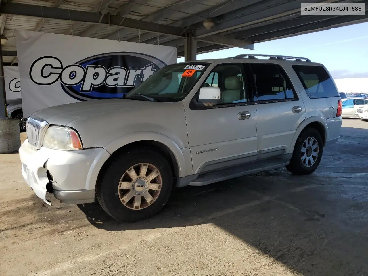 2004 Lincoln Navigator VIN: 5LMFU28R34LJ41588 Lot: 59228125
