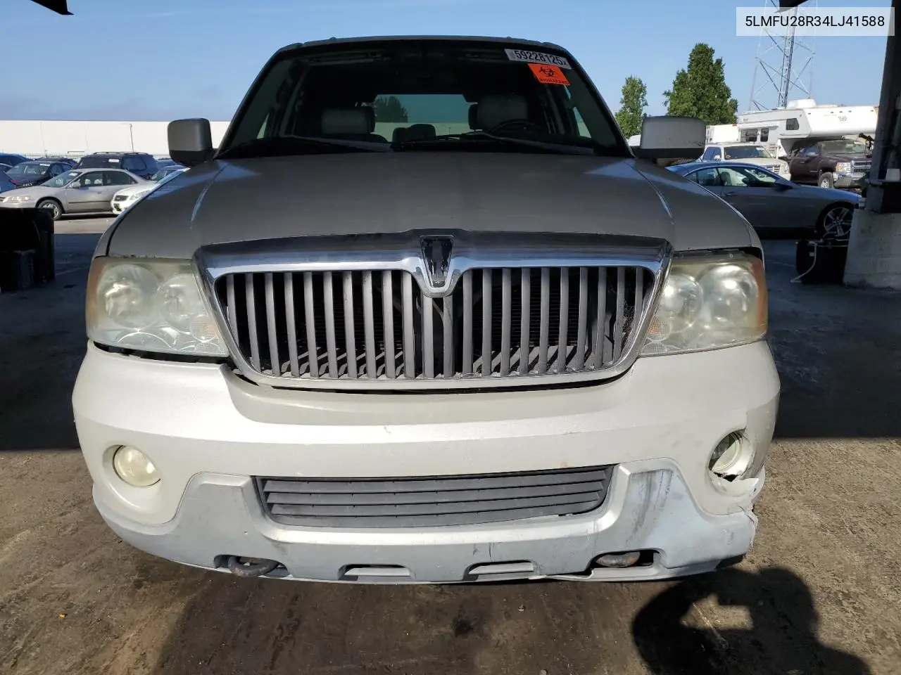 2004 Lincoln Navigator VIN: 5LMFU28R34LJ41588 Lot: 59228125