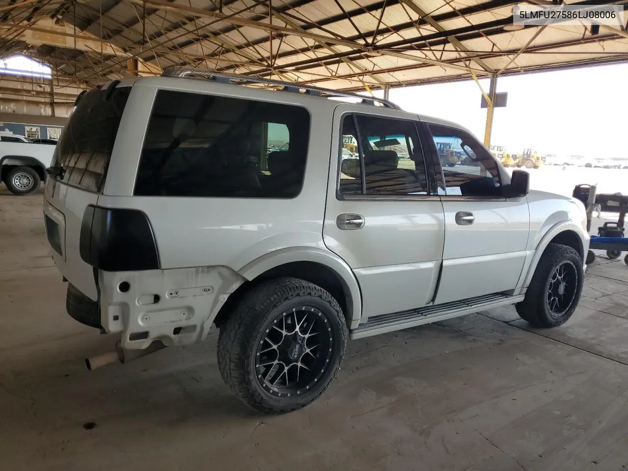 2006 Lincoln Navigator VIN: 5LMFU27586LJ08006 Lot: 61232275