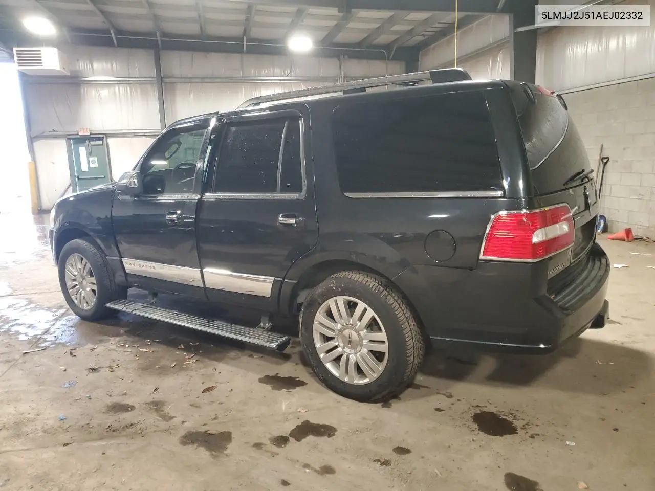 2010 Lincoln Navigator VIN: 5LMJJ2J51AEJ02332 Lot: 49774765