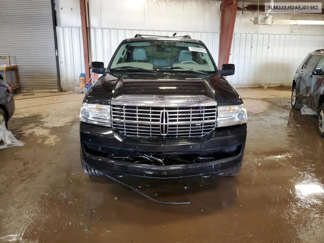 2010 Lincoln Navigator VIN: 5LMJJ2J52AEJ01982 Lot: 55949515