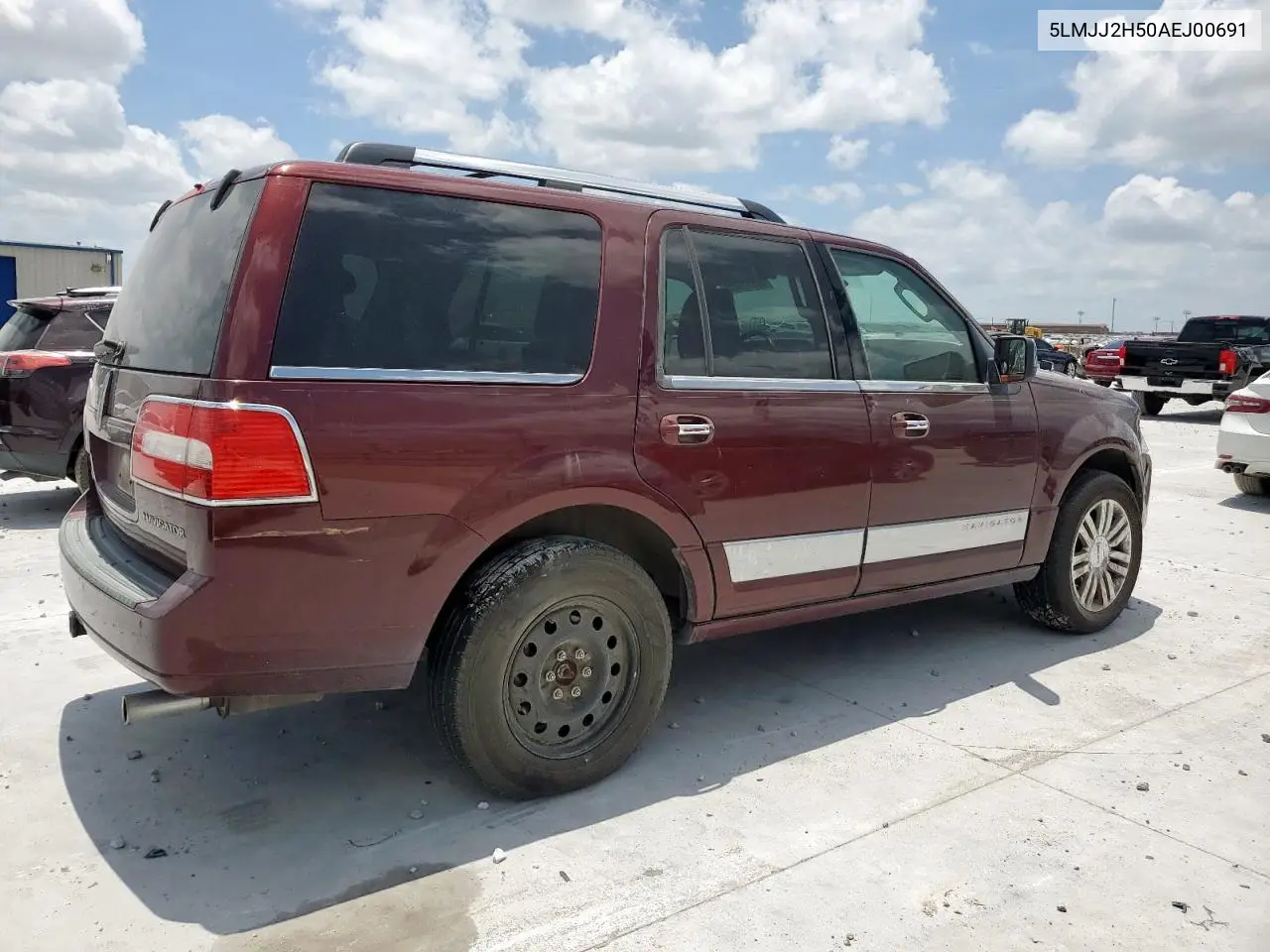 2010 Lincoln Navigator VIN: 5LMJJ2H50AEJ00691 Lot: 60551485