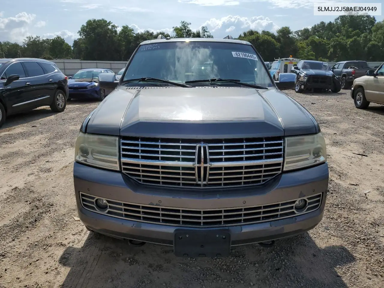2010 Lincoln Navigator VIN: 5LMJJ2J58AEJ04949 Lot: 62190445