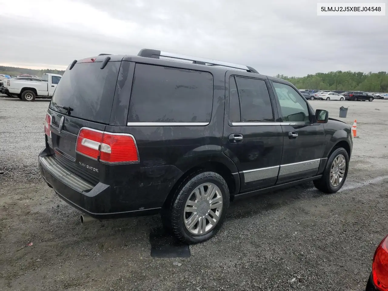 2011 Lincoln Navigator VIN: 5LMJJ2J5XBEJ04548 Lot: 52440525