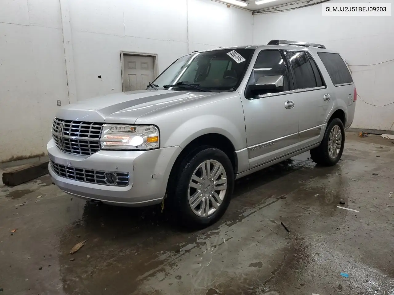 2011 Lincoln Navigator VIN: 5LMJJ2J51BEJ09203 Lot: 52627685