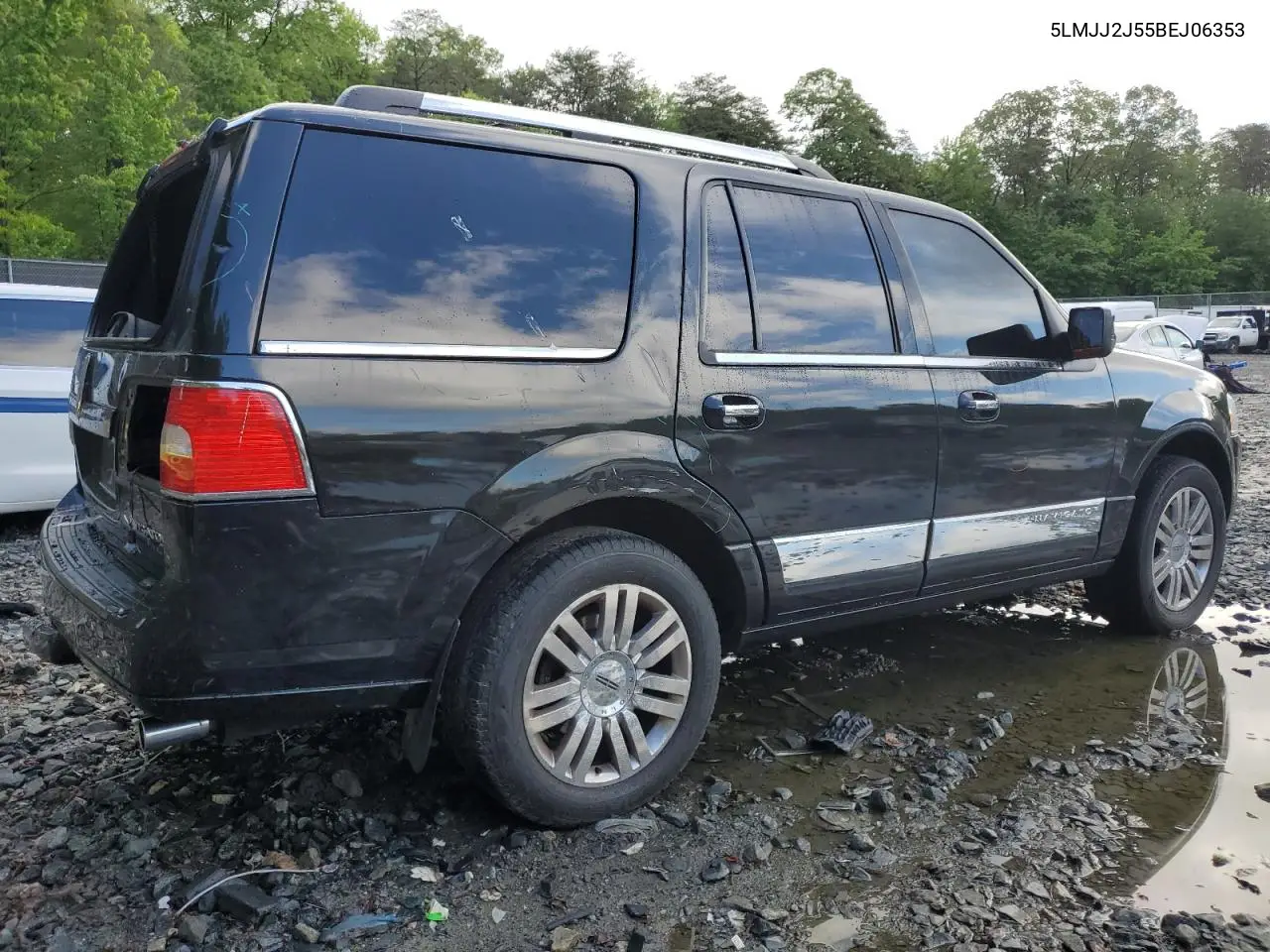 2011 Lincoln Navigator VIN: 5LMJJ2J55BEJ06353 Lot: 56279955