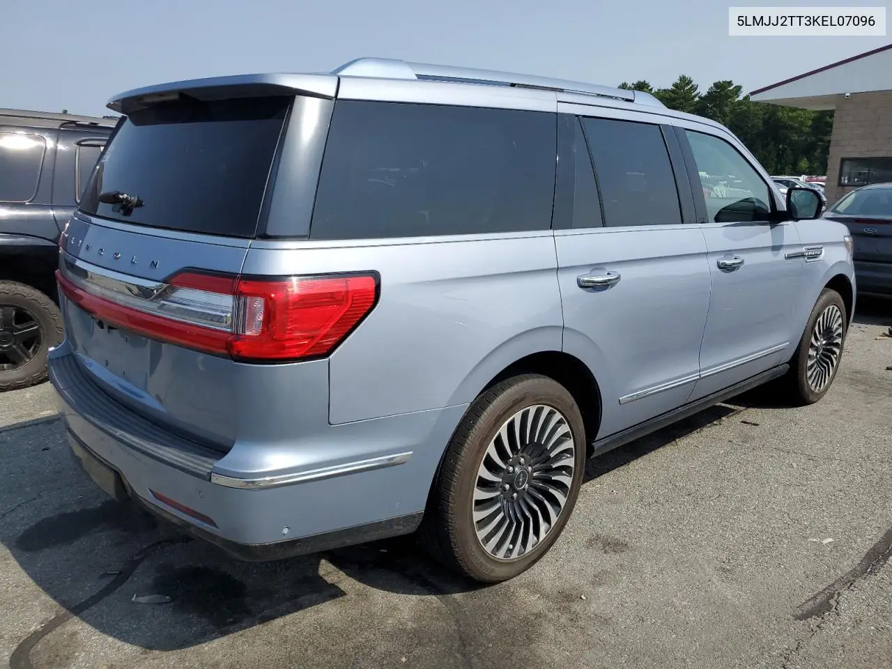 2019 Lincoln Navigator Black Label VIN: 5LMJJ2TT3KEL07096 Lot: 61078545