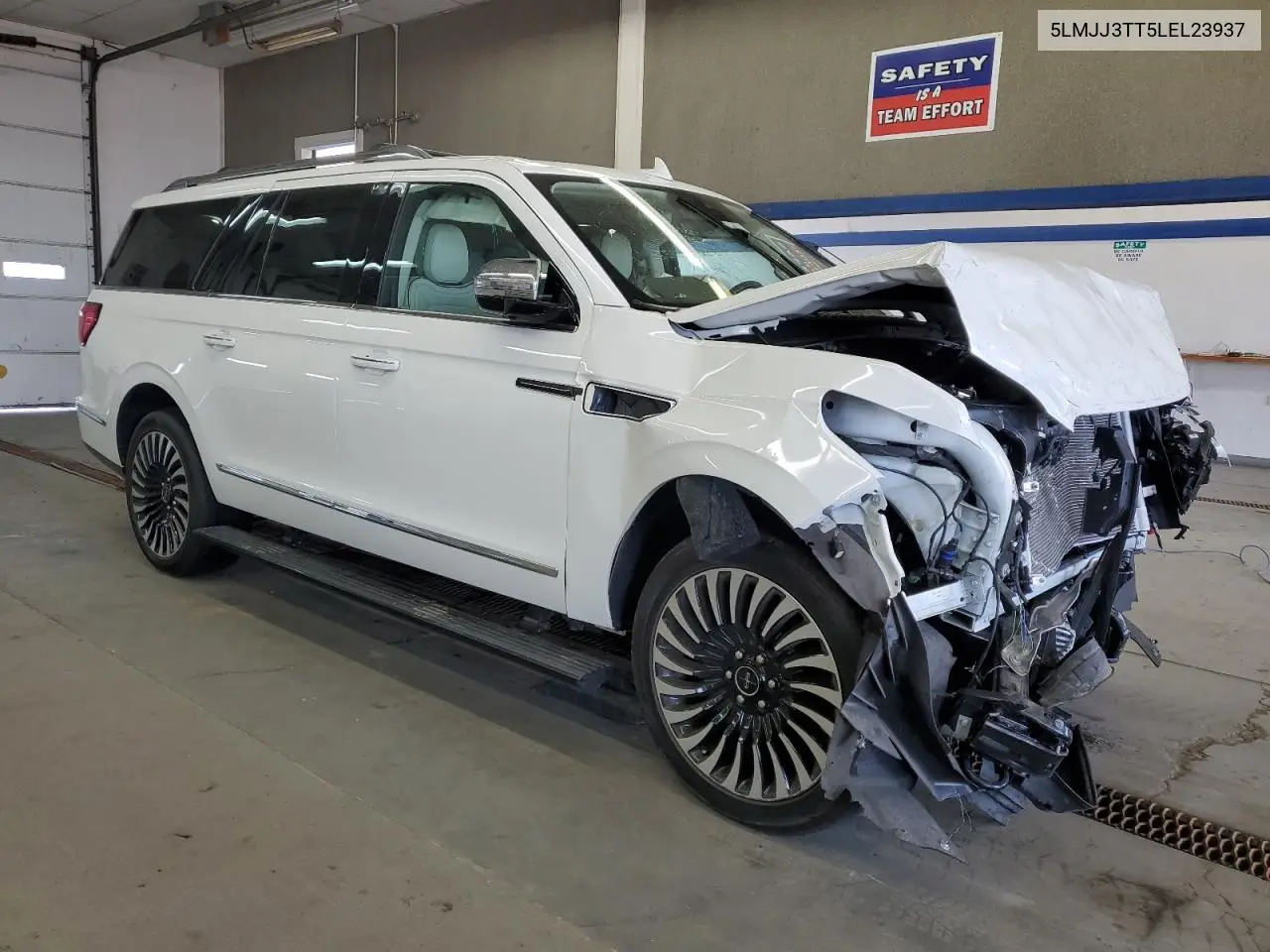 2020 Lincoln Navigator L Black Label VIN: 5LMJJ3TT5LEL23937 Lot: 54434155