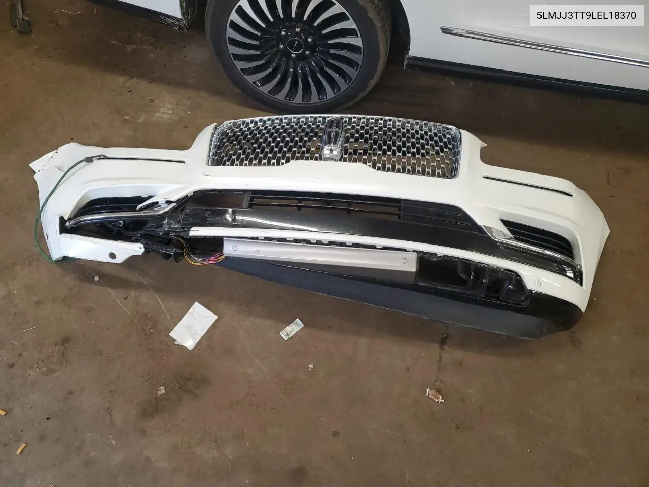 2020 Lincoln Navigator L Black Label VIN: 5LMJJ3TT9LEL18370 Lot: 61458445