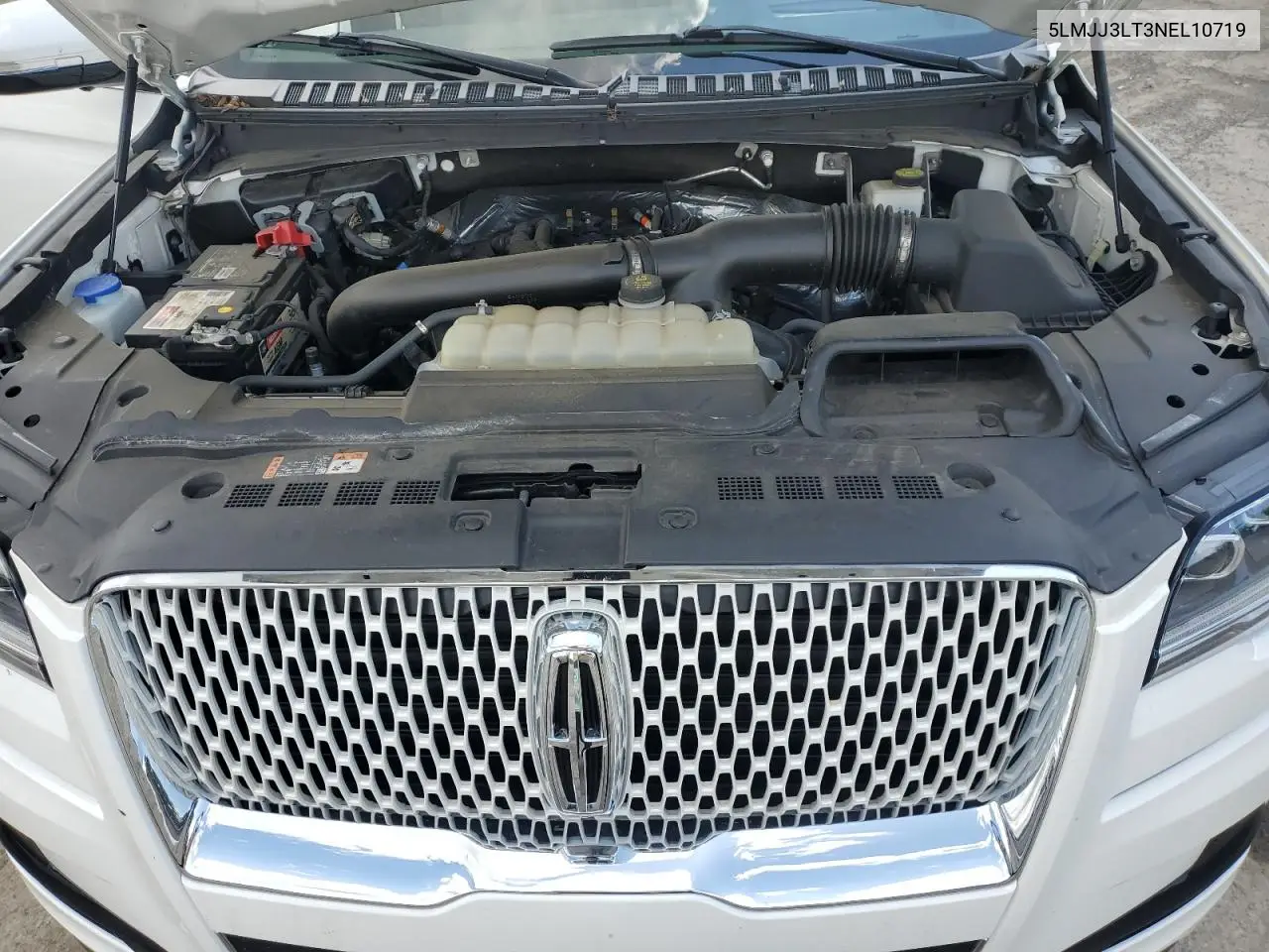 2022 Lincoln Navigator L Reserve VIN: 5LMJJ3LT3NEL10719 Lot: 61331215