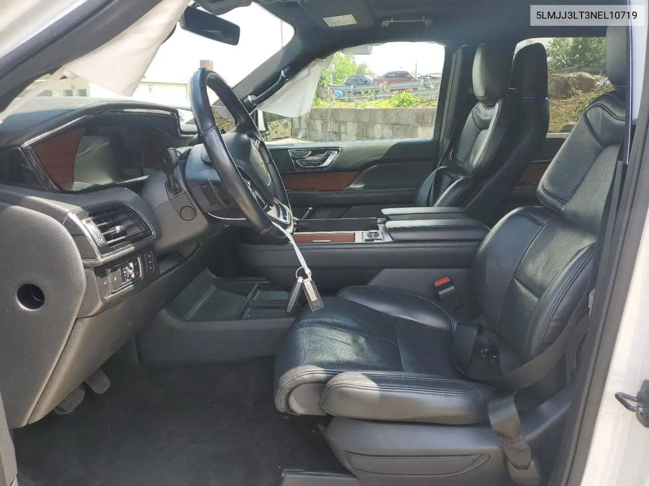 2022 Lincoln Navigator L Reserve VIN: 5LMJJ3LT3NEL10719 Lot: 61331215