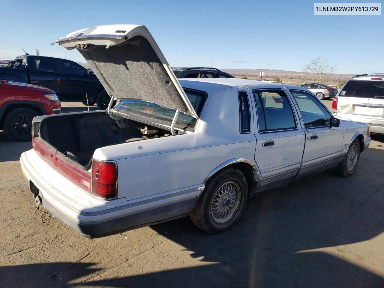 1993 Lincoln Town Car Signature VIN: 1LNLM82W2PY613729 Lot: 75395294