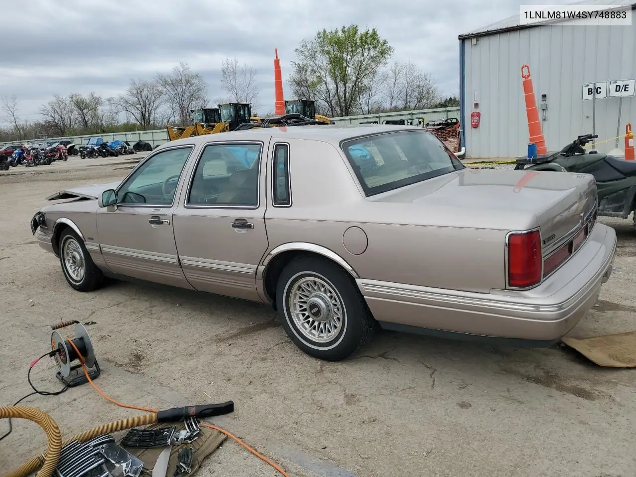 1995 Lincoln Town Car Executive VIN: 1LNLM81W4SY748883 Lot: 51976375
