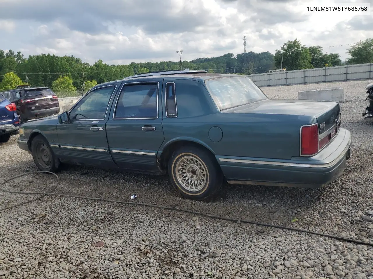 1996 Lincoln Town Car Executive VIN: 1LNLM81W6TY686758 Lot: 58378185