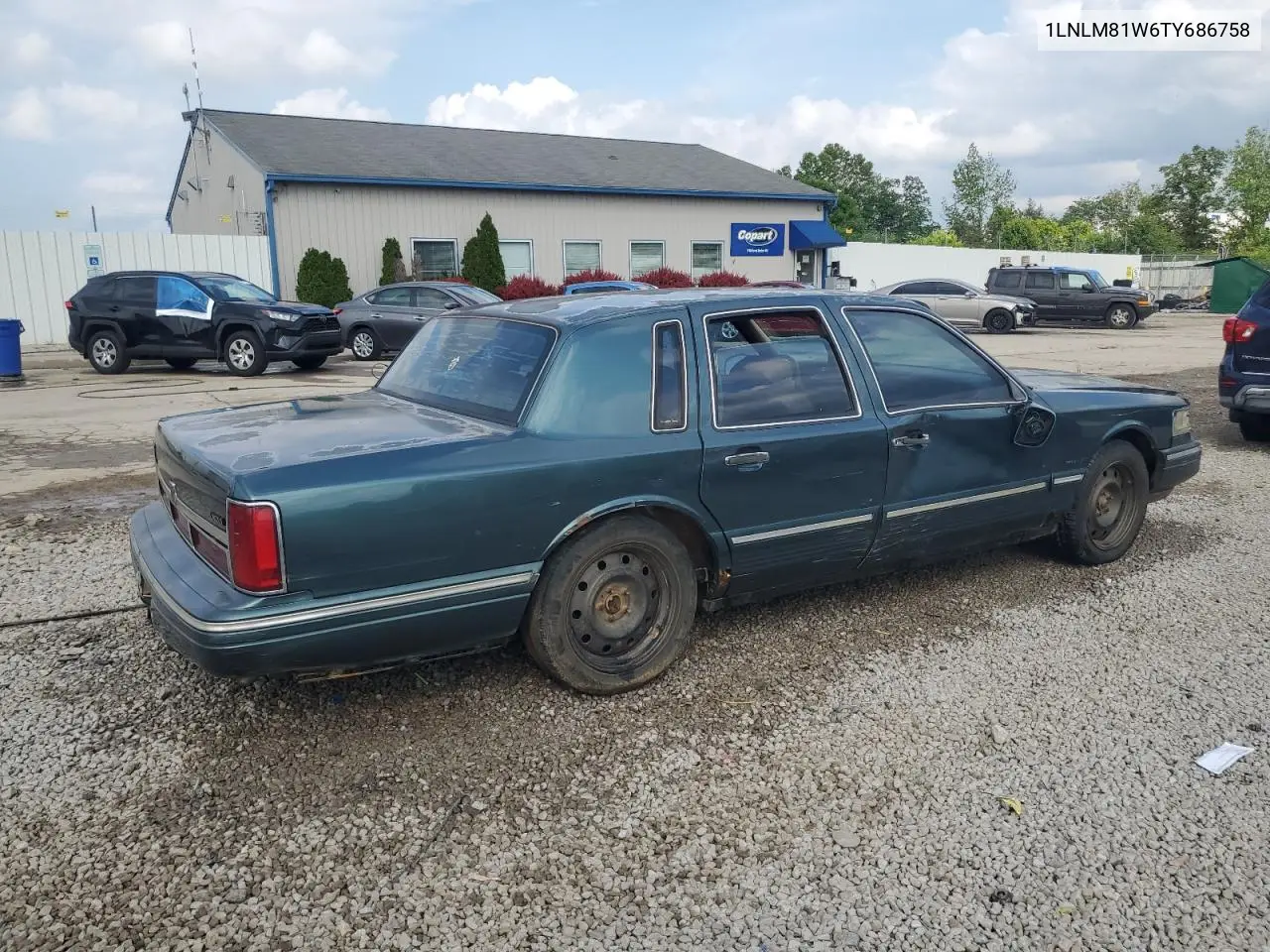 1996 Lincoln Town Car Executive VIN: 1LNLM81W6TY686758 Lot: 58378185