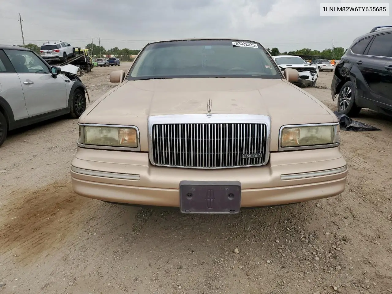 1996 Lincoln Town Car Signature VIN: 1LNLM82W6TY655685 Lot: 63032325