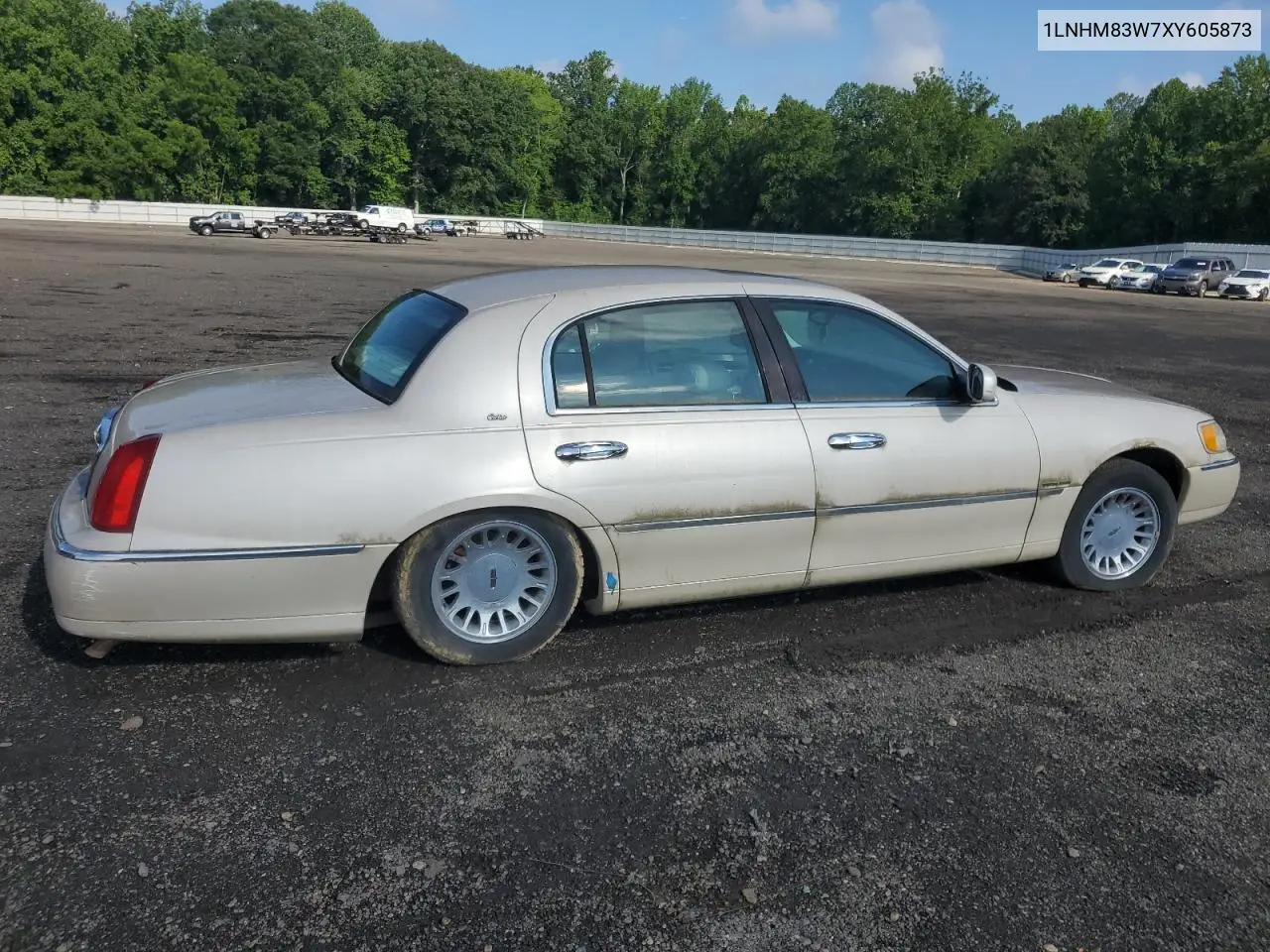 1999 Lincoln Town Car Cartier VIN: 1LNHM83W7XY605873 Lot: 64357805