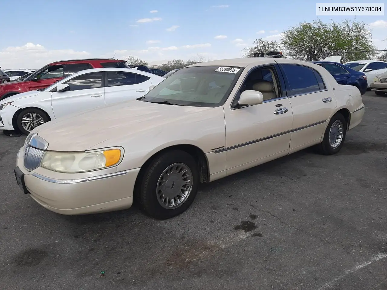 2001 Lincoln Town Car Cartier VIN: 1LNHM83W51Y678084 Lot: 56890695