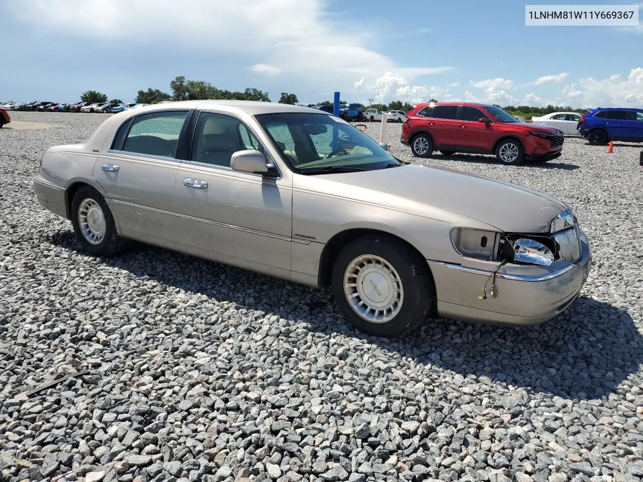 2001 Lincoln Town Car Executive VIN: 1LNHM81W11Y669367 Lot: 61468865