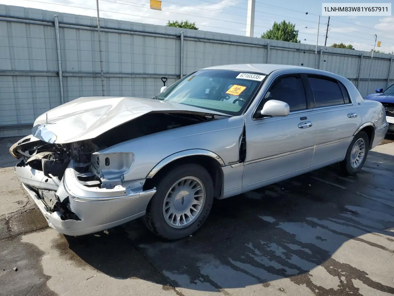 2001 Lincoln Town Car Cartier VIN: 1LNHM83W81Y657911 Lot: 62165335