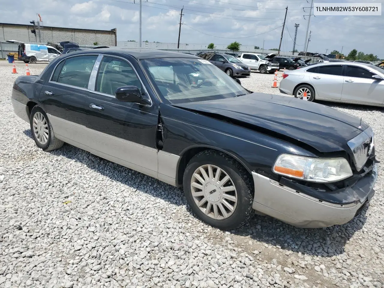 2003 Lincoln Town Car Signature VIN: 1LNHM82W53Y608721 Lot: 61989015