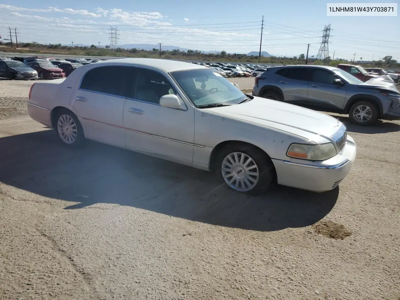 2003 Lincoln Town Car Executive VIN: 1LNHM81W43Y703871 Lot: 62317415