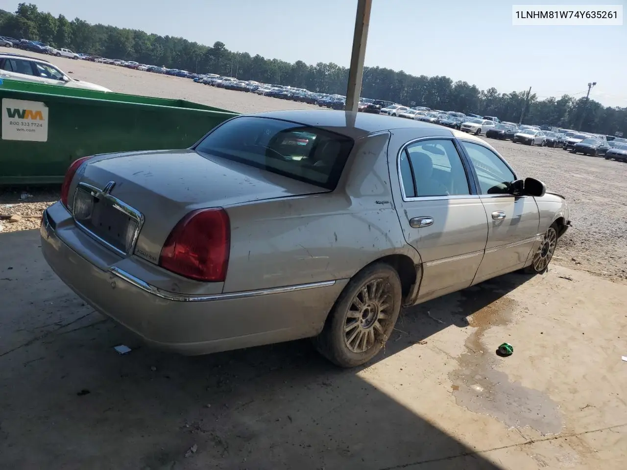 2004 Lincoln Town Car Executive VIN: 1LNHM81W74Y635261 Lot: 61753465