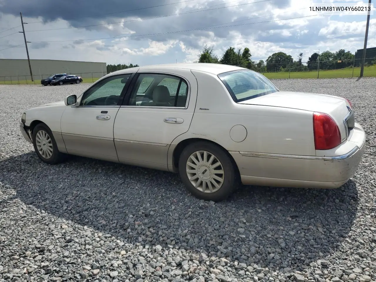 2004 Lincoln Town Car Executive VIN: 1LNHM81W04Y660213 Lot: 63283005