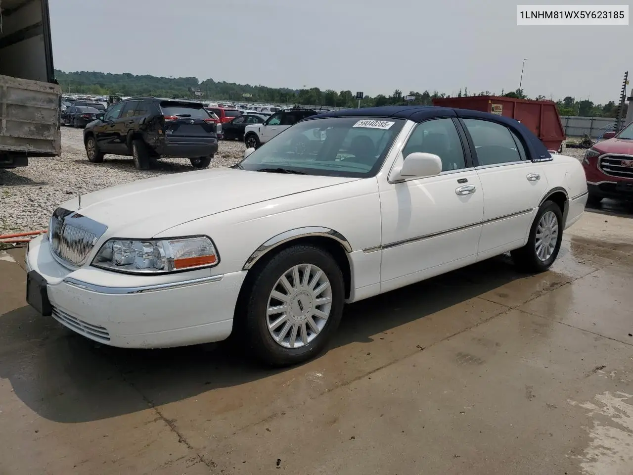 2005 Lincoln Town Car Signature VIN: 1LNHM81WX5Y623185 Lot: 59040285