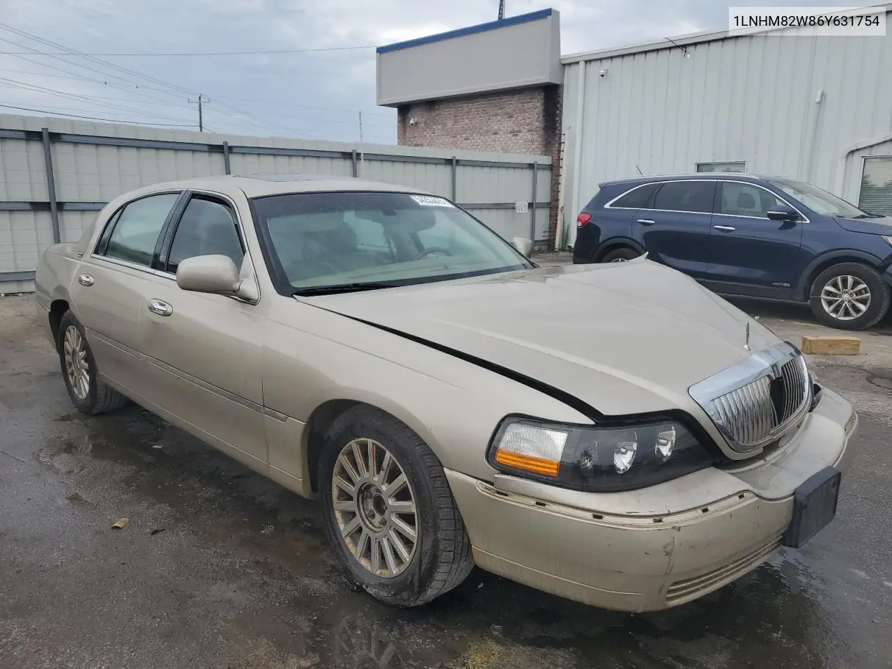 2006 Lincoln Town Car Signature Limited VIN: 1LNHM82W86Y631754 Lot: 54253675