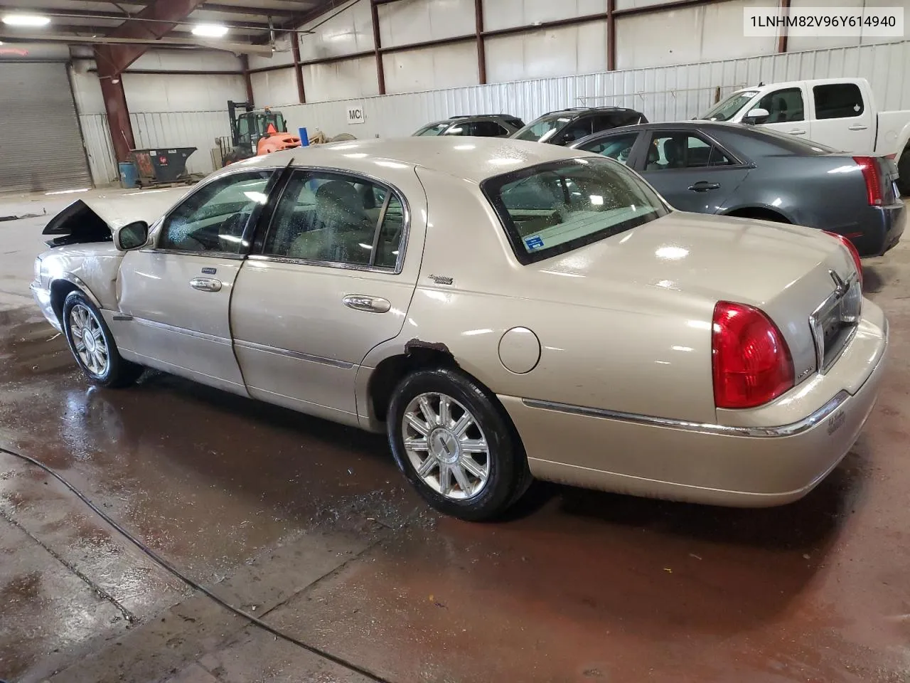 2006 Lincoln Town Car Signature Limited VIN: 1LNHM82V96Y614940 Lot: 57276584