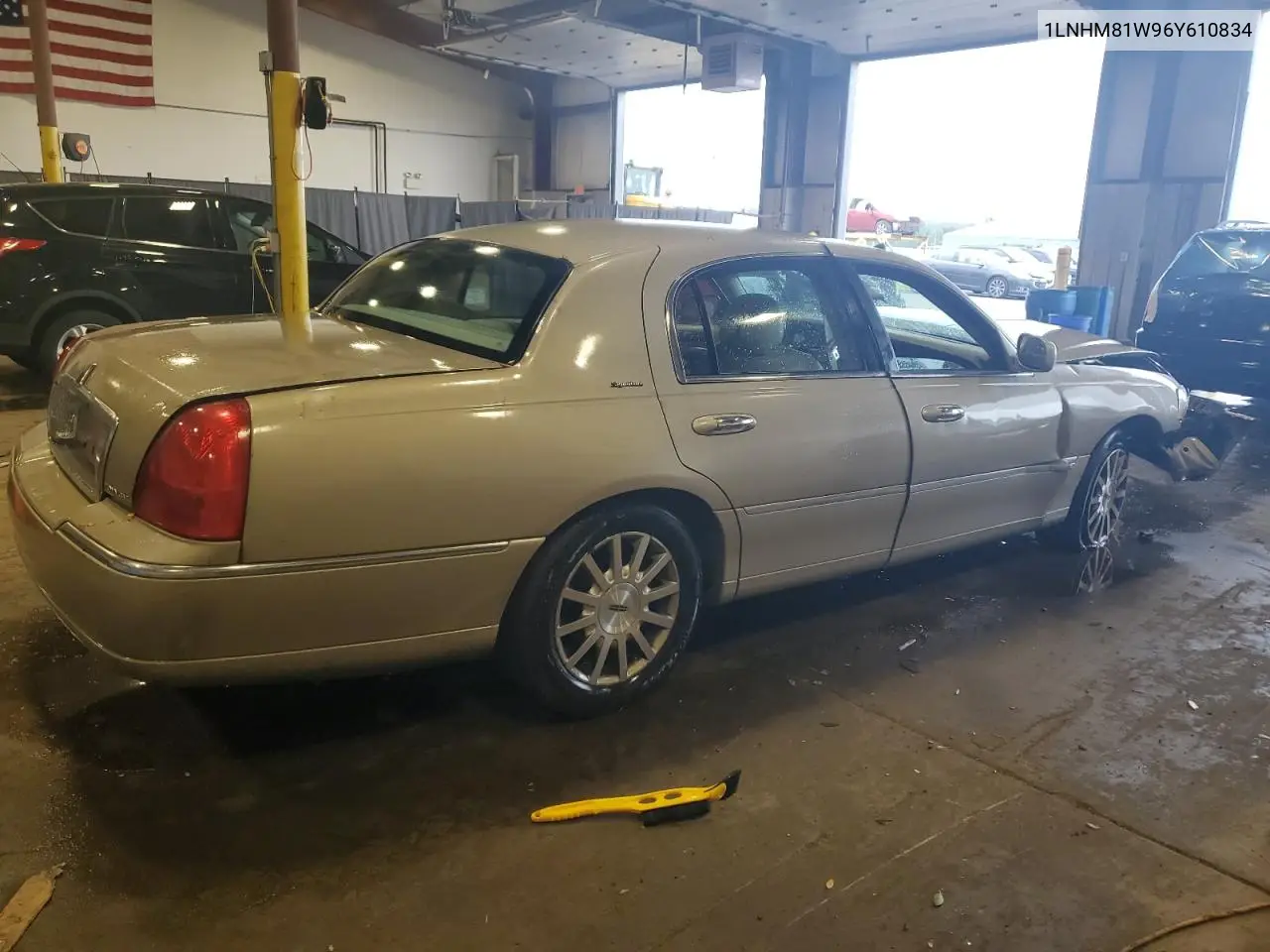 2006 Lincoln Town Car Signature VIN: 1LNHM81W96Y610834 Lot: 62739045