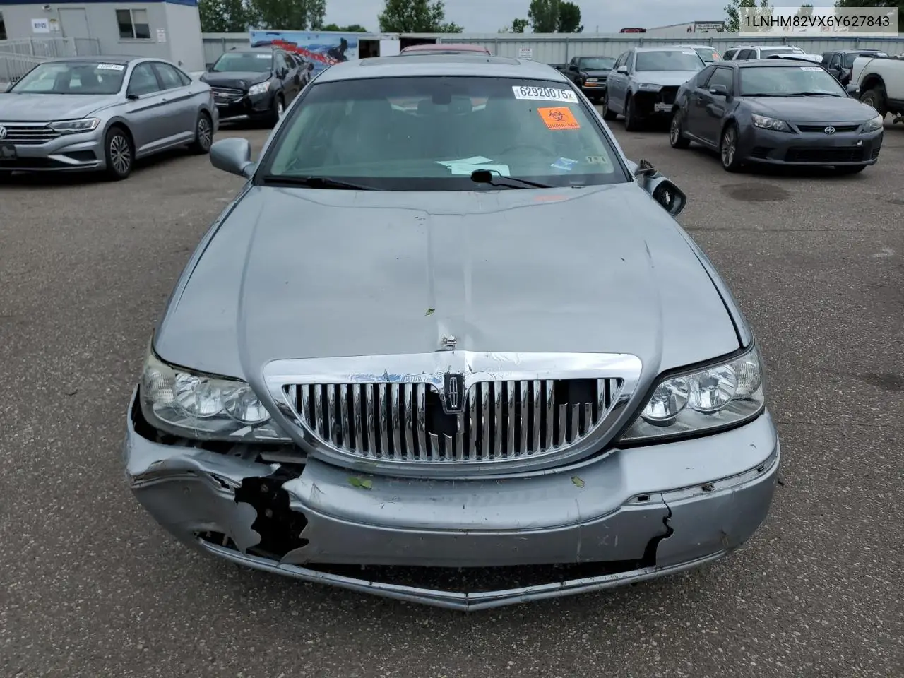 2006 Lincoln Town Car Signature Limited VIN: 1LNHM82VX6Y627843 Lot: 62920075