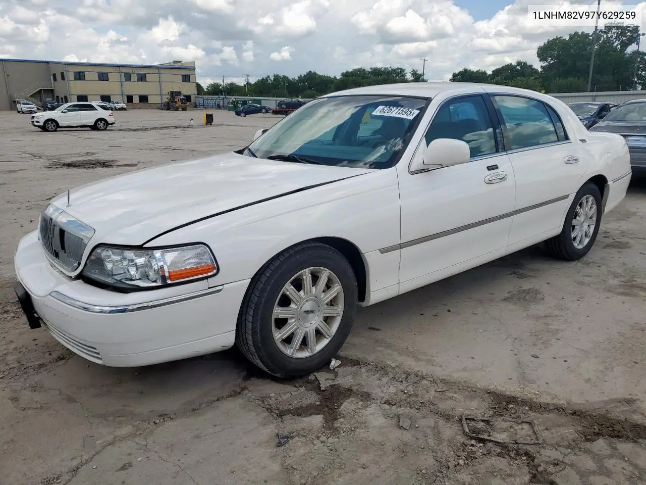 2007 Lincoln Town Car Signature Limited VIN: 1LNHM82V97Y629259 Lot: 62671595