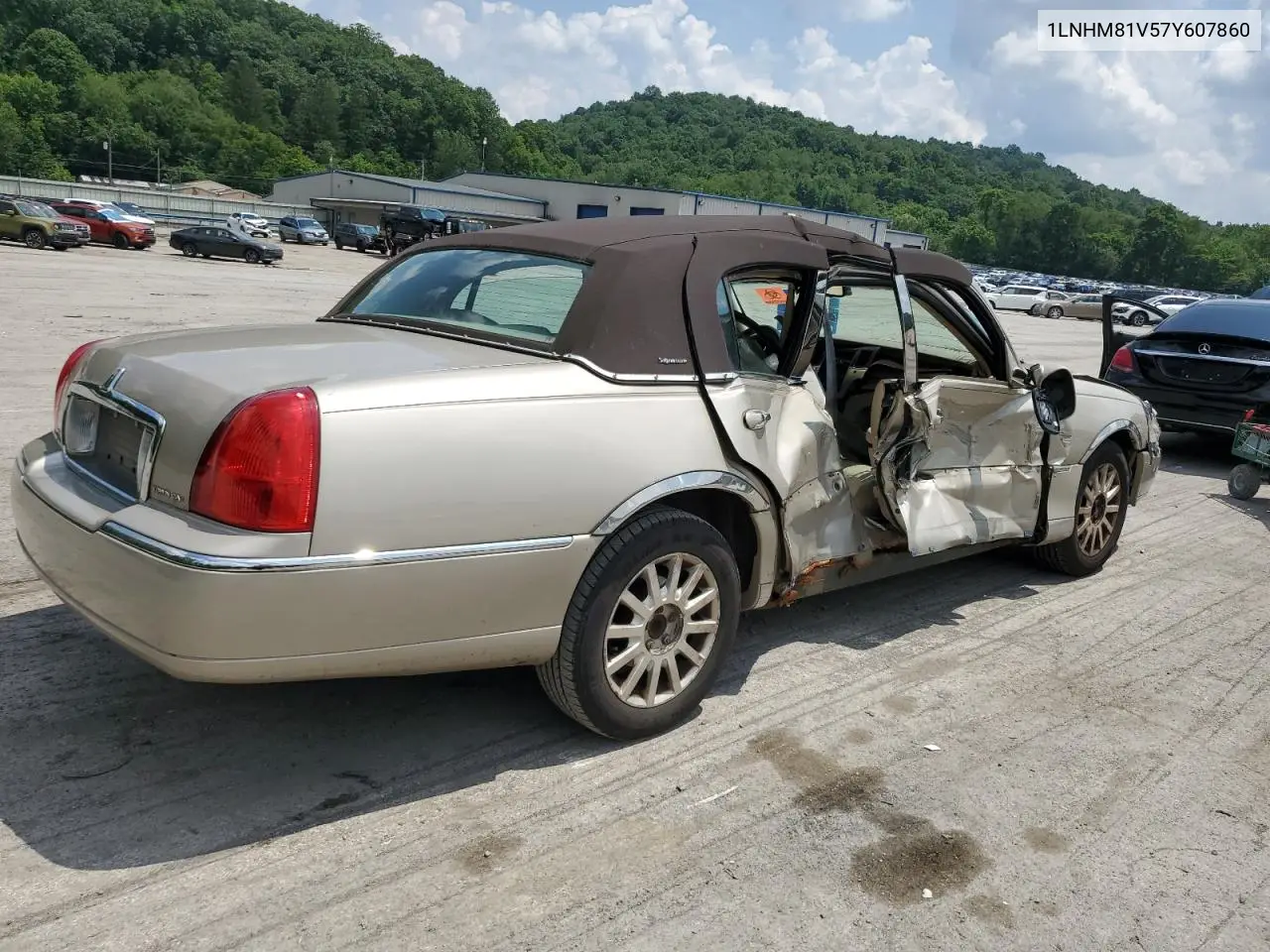 2007 Lincoln Town Car Signature VIN: 1LNHM81V57Y607860 Lot: 62859185
