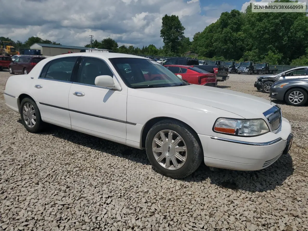 2008 Lincoln Town Car Signature Limited VIN: 2LNHM82V38X660959 Lot: 57168355