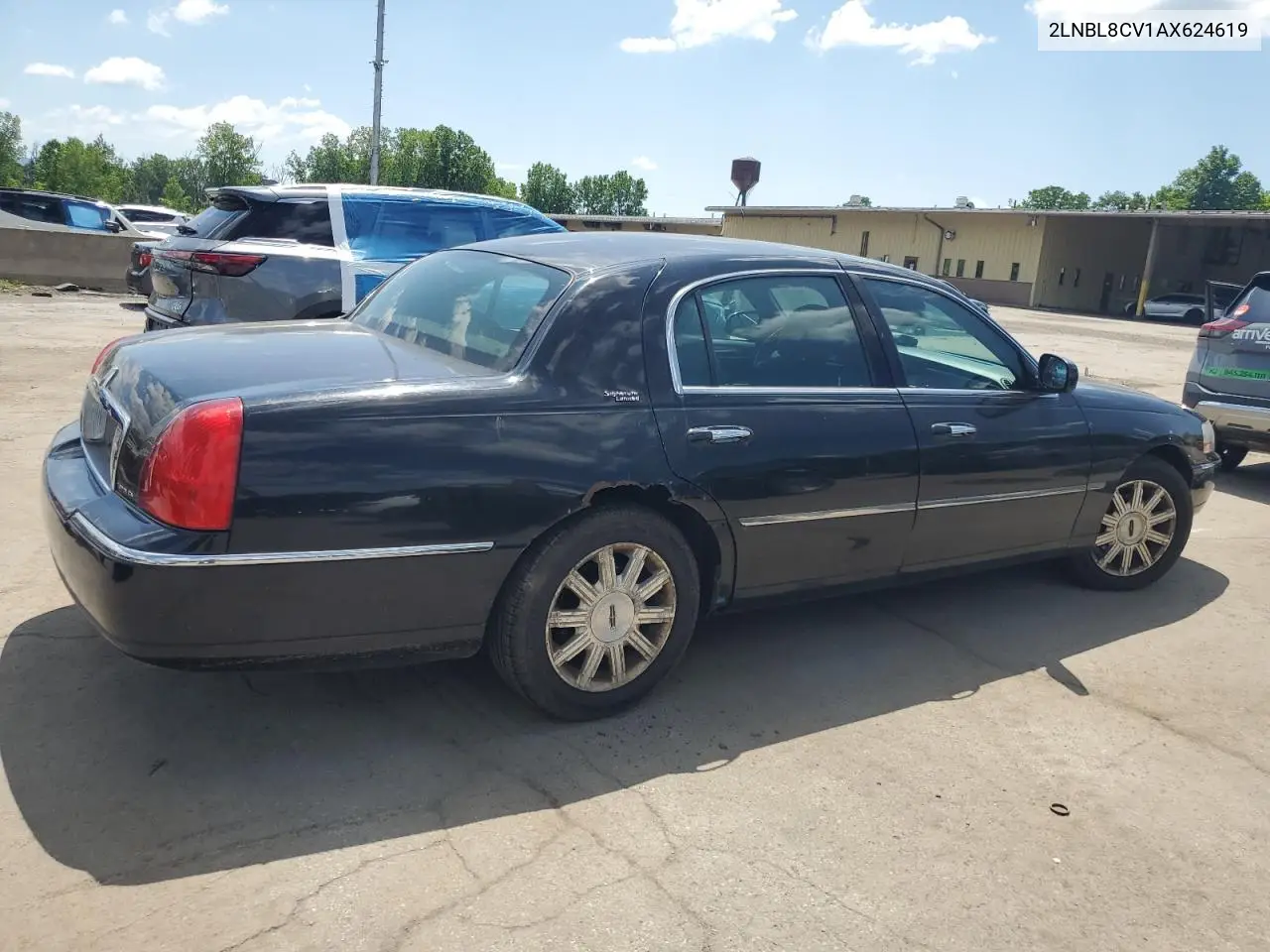 2010 Lincoln Town Car Signature Limited VIN: 2LNBL8CV1AX624619 Lot: 61801065