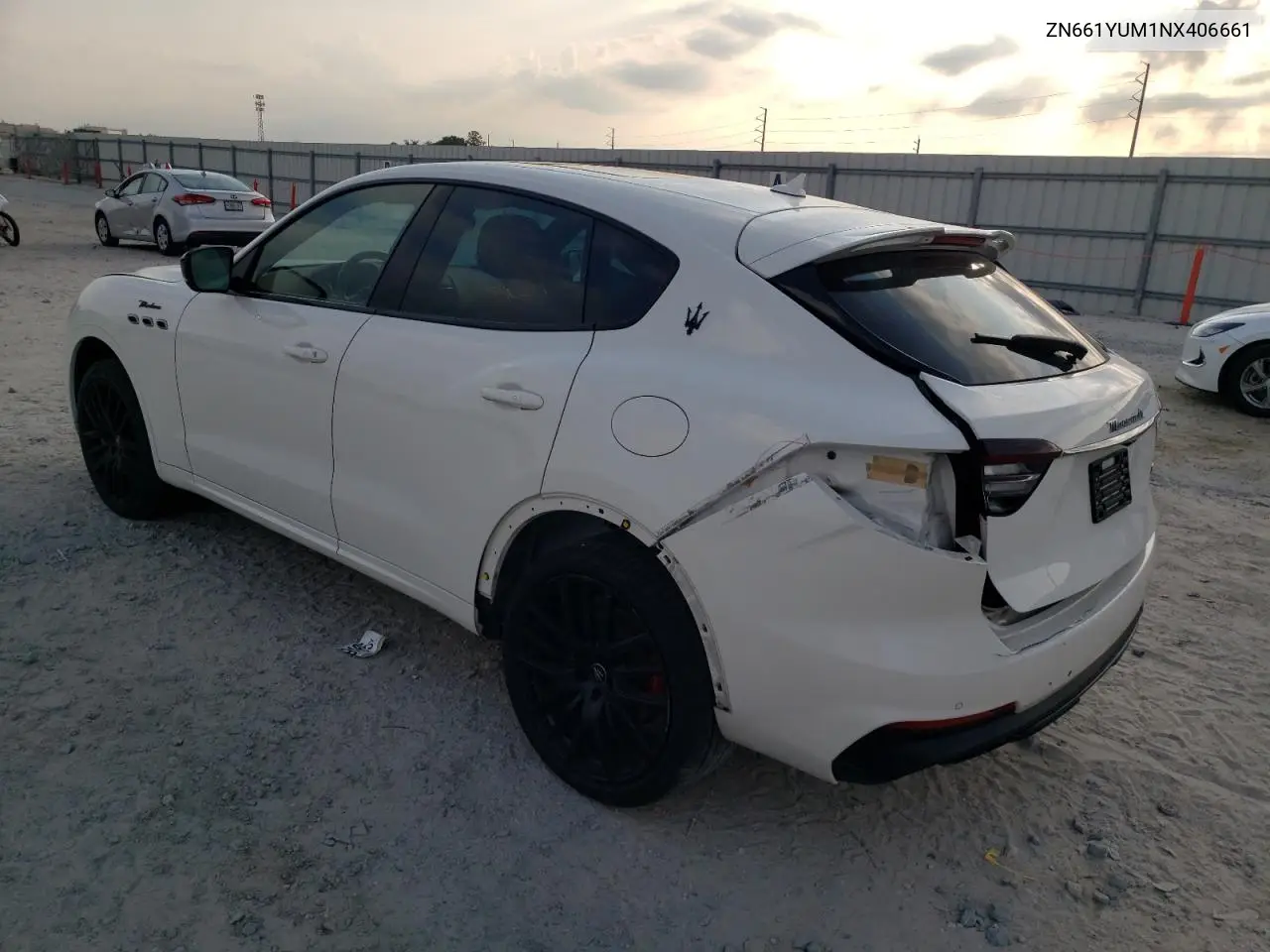 2022 Maserati Levante Modena VIN: ZN661YUM1NX406661 Lot: 62049185