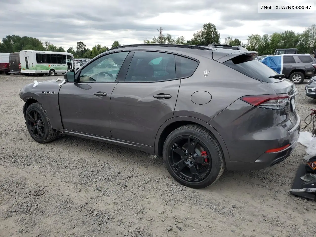 2022 Maserati Levante Base VIN: ZN661XUA7NX383547 Lot: 62402015