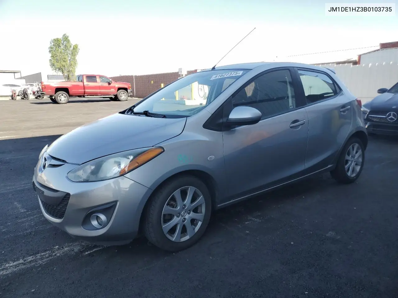 2011 Mazda Mazda2 VIN: JM1DE1HZ3B0103735 Lot: 61627375