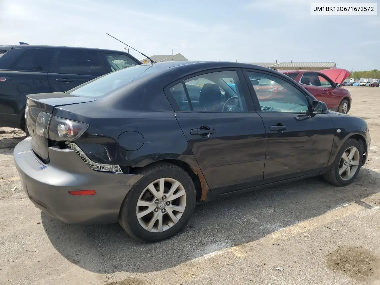 2007 Mazda 3 I VIN: JM1BK12G671672572 Lot: 56200555