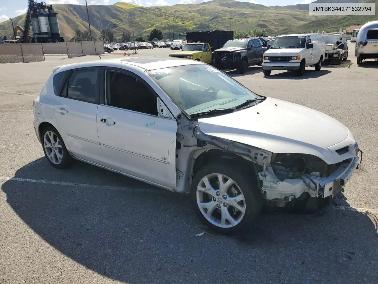 2007 Mazda 3 Hatchback VIN: JM1BK344271632794 Lot: 56982525