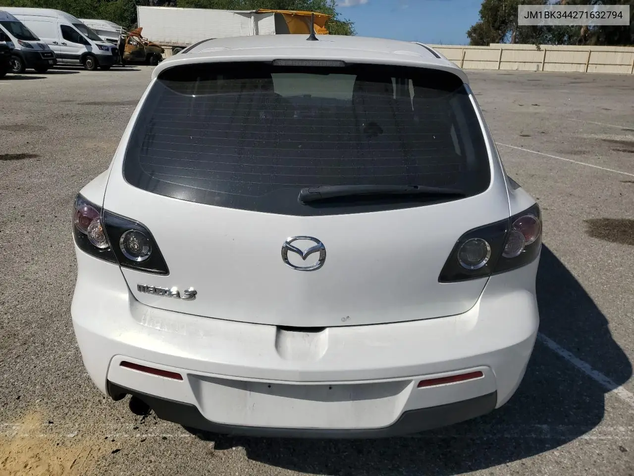 2007 Mazda 3 Hatchback VIN: JM1BK344271632794 Lot: 56982525