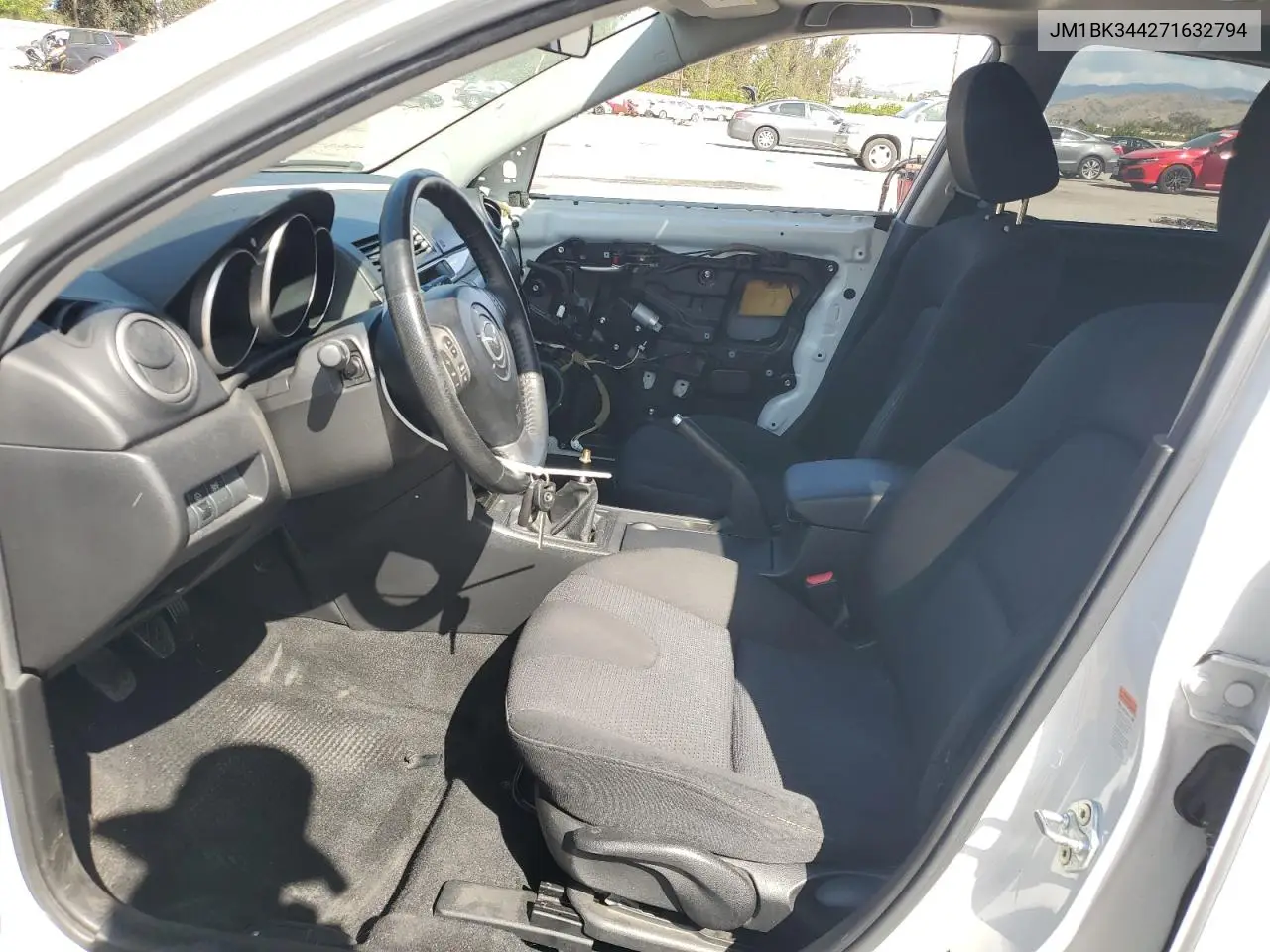 2007 Mazda 3 Hatchback VIN: JM1BK344271632794 Lot: 56982525