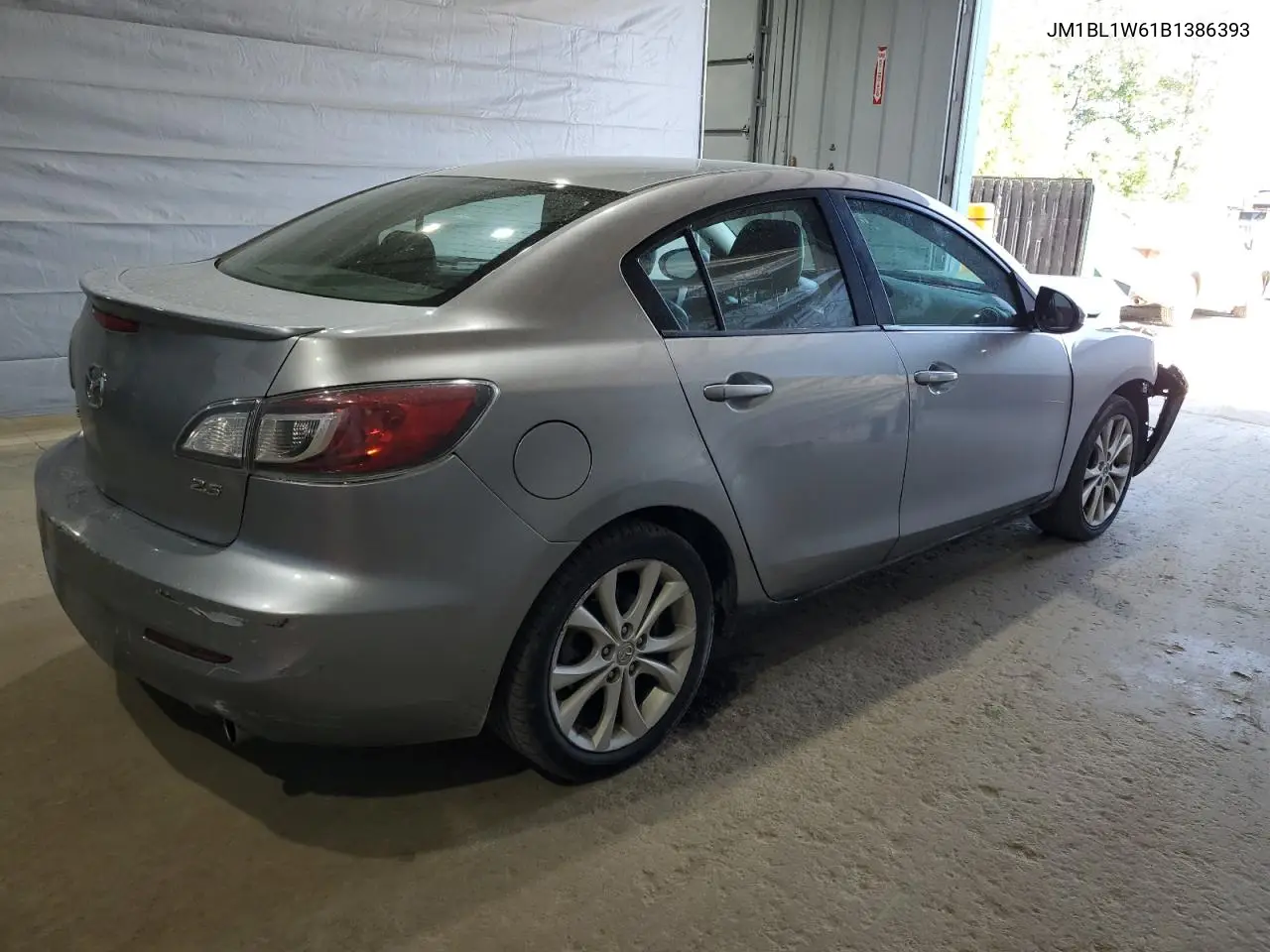 2011 Mazda 3 S VIN: JM1BL1W61B1386393 Lot: 62463915