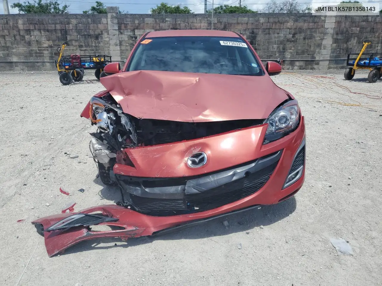 2011 Mazda 3 S VIN: JM1BL1K57B1358143 Lot: 62730325