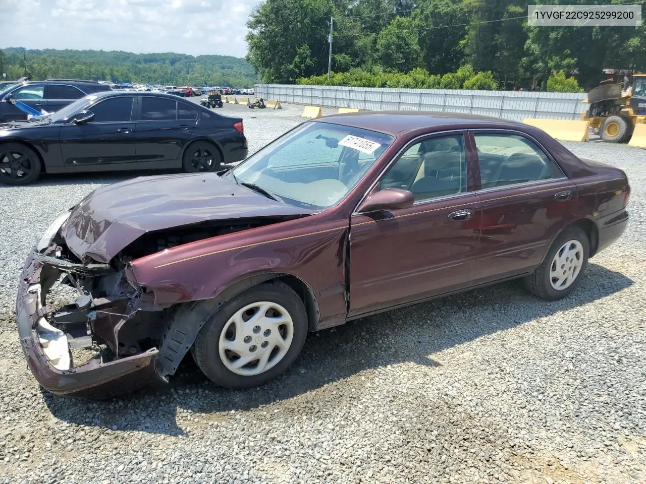 2002 Mazda 626 Lx VIN: 1YVGF22C925299200 Lot: 61741055